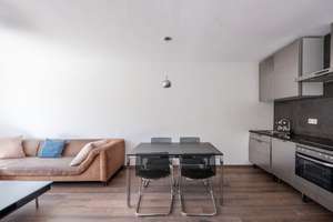 Möblierte 2-Zimmer-Wohnung am Hackeschen Markt mit Blick auf den Fernsehturm – Die vollständige Adresse der Immobilie erhältst du vom Anbieter., 10178 Mitte (Ortsteil), Berlin – Vorschaubild 3