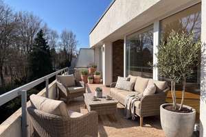 Modernisiertes Penthouse mit Traumblick in Hamburg-Wellingsbüttel inkl.TG