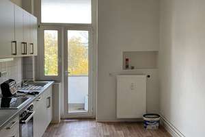 Attraktive 3. Zimmer-Wohnung mit Balkon und EBK – Wanheimerstraße  45, 47053 Hochfeld, Duisburg – Vorschaubild 2