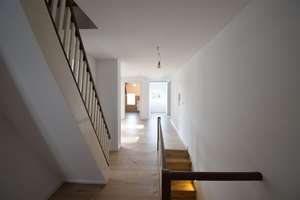 Historischer Ortskern! Moderne 3-Zi-Maisonette-Whg mit großem Spitzboden – Hauptstr. 58, 42555 Langenberg, Velbert – Vorschaubild 1