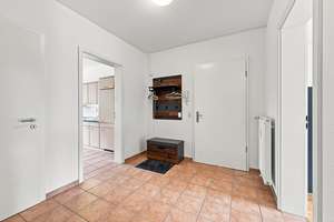 Lichtdurchflutete 3-Zimmer-Wohnung mit Balkon und Carport in Hamburg-Rissen – Die vollständige Adresse der Immobilie erhältst du vom Anbieter., 22559 Rissen, Hamburg – Vorschaubild 2