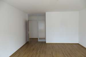 Schöne 3-Zimmer-Wohnung im Zentrum von Traunstein – Die vollständige Adresse der Immobilie erhältst du vom Anbieter., 83278 Traunstein – Vorschaubild 2