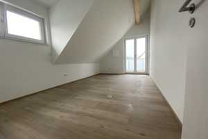 Helle 3-Zimmer-Dachterrassen-Wohnung mit gehobener Ausstattung in München Aubing – Wiesenthauer Straße 6, 81249 München – Vorschaubild 12