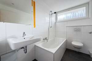 Einziehen und wohlfühlen – Sanierte Wohnung mit Design-Vinylboden! – Richardstraße 30, 40231 Eller, Düsseldorf – Vorschaubild 4
