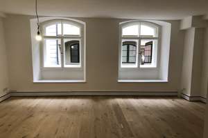 Historisch sanierte Altbauwohnung im Herzen von Regensburg – Die vollständige Adresse der Immobilie erhältst du vom Anbieter., 93047 Innenstadt, Regensburg – Vorschaubild 6