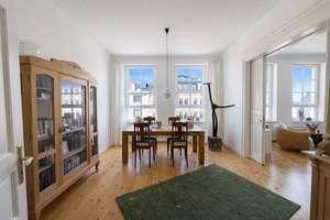 Gepflegte Altbauwohnung mit Balkon und Stellplatz in Kiel – Die vollständige Adresse der Immobilie erhältst du vom Anbieter., 24118 Ravensberg, Kiel – Vorschaubild 3