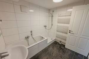 Exklusive 3,5 Zimmer-Wohnung mit Ankleide in zentraler Lage – Kölner Str. 73-77, 42651 Solingen-Mitte, Solingen – Vorschaubild 14