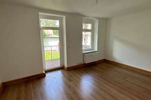 Günstige 3-Zimmer mit Laminat, Wannenbad und Balkon in guter Lage! – Geibelstraße 12, 9127 Gablenz, Chemnitz – Vorschaubild 2