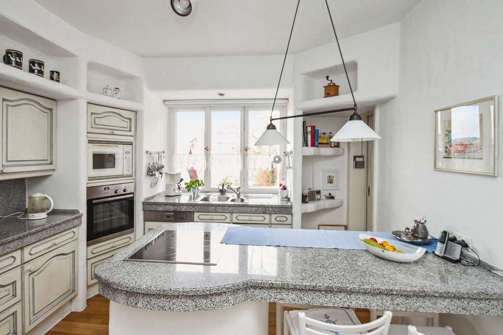 Immobilie in Fürstenstein - Altbauflair mit Bayerwald- und Alpenblick! Ein Zuhause mit Charakter und Stil! - Bild 3