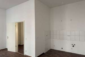 Bezugsfreie, großzügige 3-Zimmer-Erdgeschosswohnung im Altbau in Berlin-Weißensee! – Berliner Allee 253, 13088 Weißensee, Berlin – Vorschaubild 7