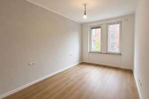 Sanierte 3-Zimmerwohnung mit Balkon – Die vollständige Adresse der Immobilie erhältst du vom Anbieter., 70376 Pragstraße, Stuttgart – Vorschaubild 3