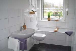 Perfekt! Platz für die Familie: 4-Zimmer-Wohnung in Bonn Heiderhof – 53177 Heiderhof, Bonn – Vorschaubild 3