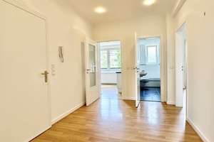 Helle 3-Zimmerwohnung am Rhein mit Tiefgarage & Lift – 40474 Golzheim, Düsseldorf – Vorschaubild 4