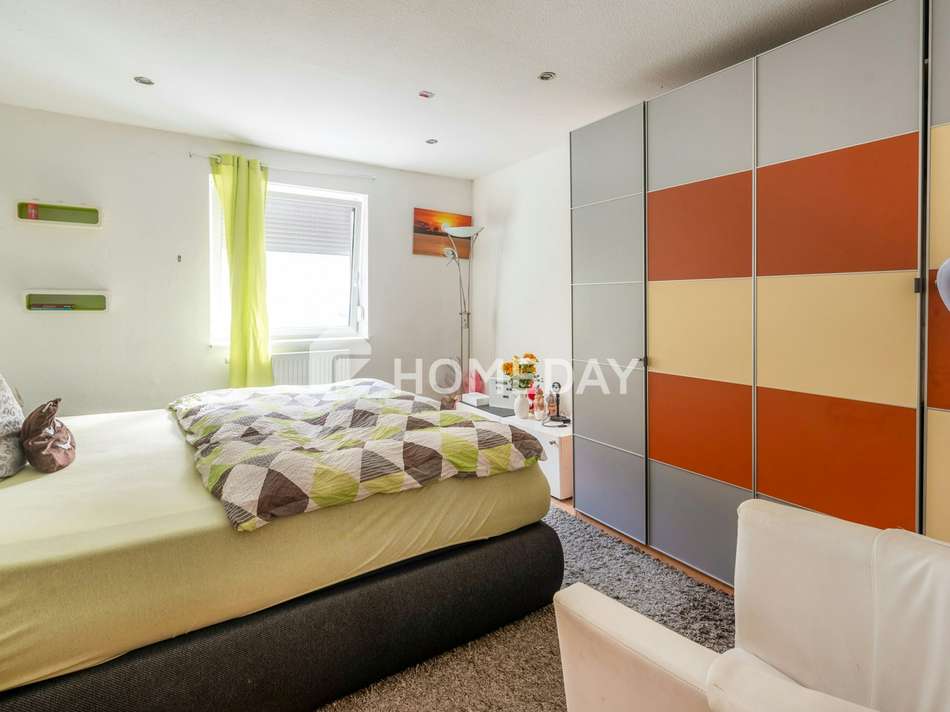 1. OG Schlafzimmer 1 1