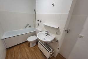 Attraktive 2-Zimmer-Wohnung mit Loggia in Oberhausen zu vermieten – Zirbelstraße 43 a, 86154 Oberhausen-Nord, Augsburg – Vorschaubild 6
