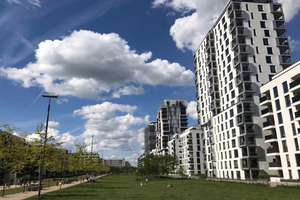 Skylineblick aus der 14.etage-moderne 3-Zimmer-Wohnung mit Balkon & Tiefgarage