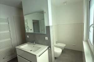 Modernes 4-Zimmer-Haus mit Doppeltgarage in Wassertrüdingen – Blumenstraße 2a, 91717 Wassertrüdingen – Vorschaubild 5