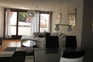 Schöne möblierte 2 Zimmer Wohnung in Augsburg, Innenstadt, gr. Balkon Provisionsfrei, Barrierefrei – Die vollständige Adresse der Immobilie erhältst du vom Anbieter., 86152 Jakobervorstadt-Nord, Augsburg – Vorschaubild 2