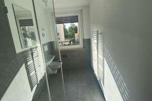 * Laim * 3-Zimmer Wohnung mit offener Küche * EBK * Duschbad * Balkon * Parkett * – Fürstenrieder Str. 35, 80686 St. Ulrich, München – Vorschaubild 13
