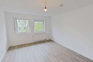 Große 2-Zimmer-Wohnung mit BALKON, EBK und BADEWANNE – Auenhauser Weg 3, 33100 Kernstadt, Paderborn – Vorschaubild 4