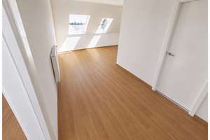 Charmante Maisonette-Wohnung mit großzügiger Dachterrasse mitten in Köln – Lübecker Straße 14, 50670 Neustadt/Nord, Köln – Vorschaubild 11