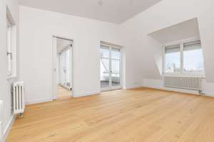 Uhlandstraße 45 – Stilvolle, frisch renovierte Dachgeschosswohnung im herrschaftlichen Altbau!! – Uhlandstraße 45, 10719 Wilmersdorf, Berlin – Vorschaubild 11