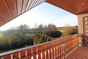 Maisonette-Wohnung mit Garten, Carport & Weitblick – Wohnen wie im eigenen Haus