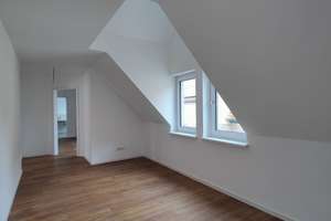 Traumhafte 4,5 Zimmer-Maisonette - 180qm Grundfläche bewohnen, aber nur für 157qm bezahlen! – Ostergasse 27, 55291 Saulheim – Vorschaubild 5