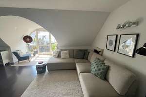 Verkaufen unsere schöne 3 Zimmer Wohnung in guter Lage mit Garage