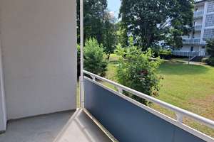 Helle 3-Zimmer-Wohnung mit Balkon in Düsseldorf – Von-Krüger-Straße 12, 40229 Eller, Düsseldorf – Vorschaubild 2