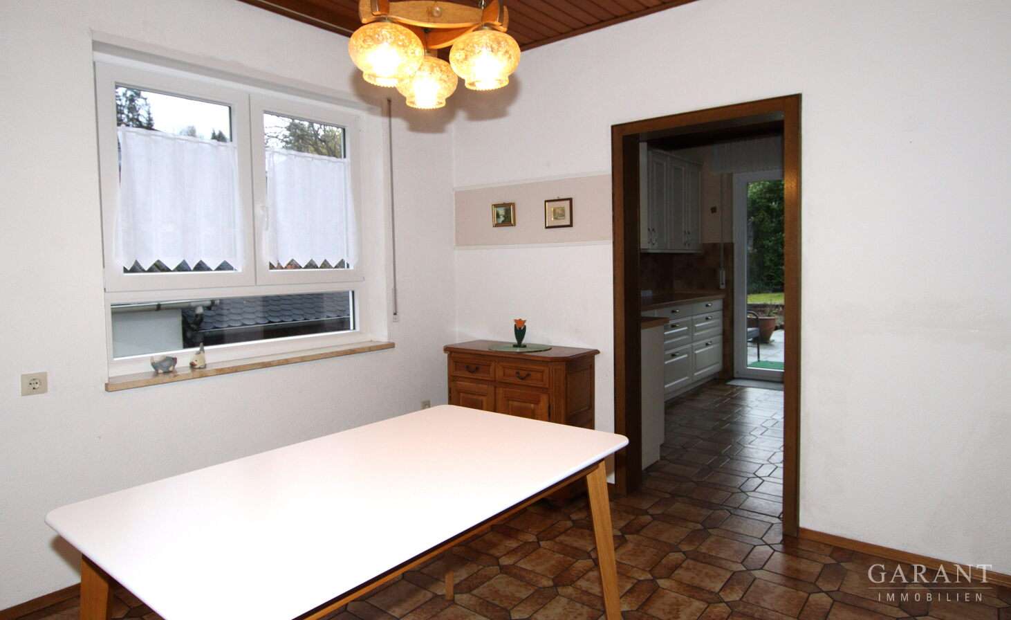 Immobilie in Rodalben - Großzügiges Mehrgenerationenhaus mit schönem Garten und Ausbaureserve im Speicher - Bild 2