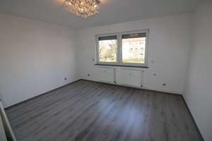 Jetzt zugreifen: Sanierte 3-Zimmer-Wohnung in SZ-Lebenstedt – auch als Kapitalanlage geeignet – Die vollständige Adresse der Immobilie erhältst du vom Anbieter., 38226 Lebenstedt, Salzgitter – Vorschaubild 4
