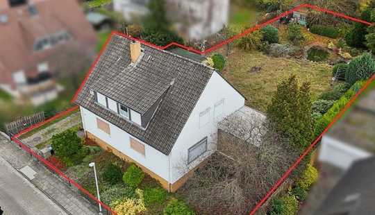 Bild von Zweifamilienhaus auf großem, teilbarem Grundstück in sehr guter, ruhiger Lage von Hannover-Bothfeld