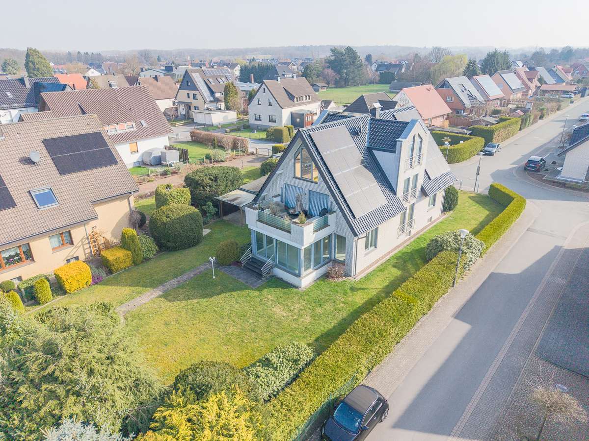 Großzügige Erdgeschosswohnung mit Garten, Garage in ruhiger Lage von Bielefeld-Heepen!, Bielefeld – Bild 2