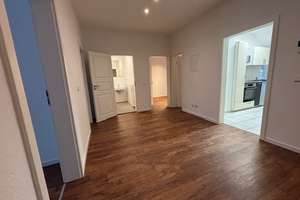 * Gohlis Süd * 3-RWE * Wanne * seperates WC *