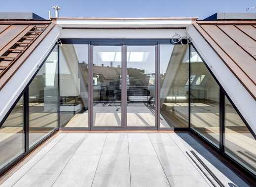 Luxus-Loft über zwei Ebenen mit großer Dachterrasse in saniertem Altbau in Isarvorstadt
