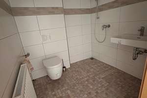 Großzügige bezugsfertige DHH - wertig modernisiert - in 89312 Günzburg-Reisensburg – Die vollständige Adresse der Immobilie erhältst du vom Anbieter., 89312 Günzburg – Vorschaubild 24