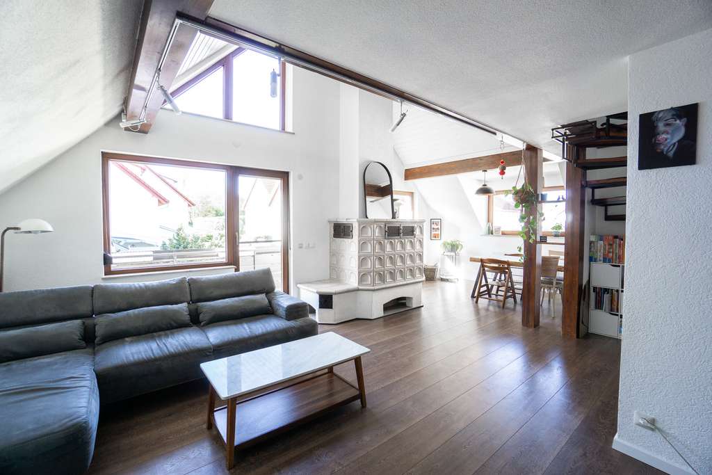 Immobilie in Hildrizhausen - Modern, lichtdurchflutet und familienfreundlich – 4,5 Zimmer-Wohnung mit Traumgrundriss - Bild 2