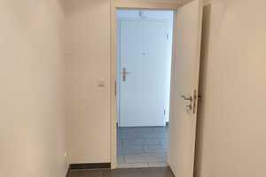 Helle 4-Raum-Dachgeschosswohnung mit EBK und Balkon – Duisburg – Vorschaubild 16