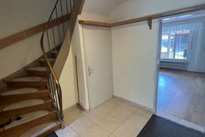 von privat: Reihenmittelhaus mit Garage in Schwaig – Die vollständige Adresse der Immobilie erhältst du vom Anbieter., 90571 Schwaig bei Nürnberg – Vorschaubild 2