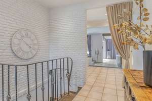 Großzügig und sehr modern: Bungalow mit Einliegerwohnung und tollem Garten – Die vollständige Adresse der Immobilie erhältst du vom Anbieter., 40880 West, Ratingen – Vorschaubild 2