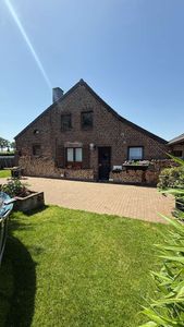 Charmantes Zweifamilienhaus in grüner Lage – viel Potenzial für Ihre Ideen
