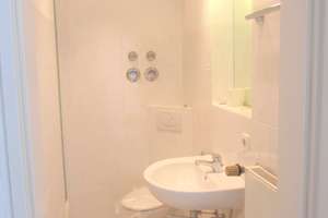 Ruhig gelegenes 1-Zimmer-Appartement mit sonniger Terrasse in Aubing – Seldeneckstr. 33, 81243 Aubing-Süd, München – Vorschaubild 6