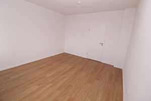 Charmante 2- Zimmerwohnung im schönen Buckau inkl. Balkon+Tageslichtbad mit Wanne+Abstellraum – Gnadauer Str. 4, 39104 Magdeburg – Vorschaubild 2
