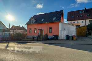 Freistehendes Schmuckstück-EFH mit Garage – Reutlingen (Kreis) – Vorschaubild 1