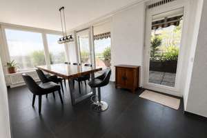 Stilvolle Penthouse-Wohnung mit 5 Zimmern, ca. 70 m² Dachterrasse, hochwertiger Ausstattung