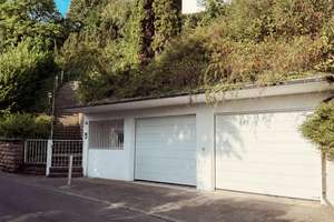 Großzügiges Einfamilienhaus mit Privater Schwimmhalle