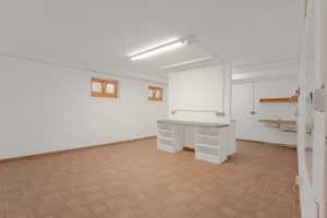 Attraktives EFH mit Garage und Garten in bester Wohnlage! – Kelheim (Kreis) – Vorschaubild 33
