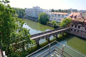 Wohnen mit Weitblick
Dachgeschoss-Galeriewohnung an der Pegnitz,
Balkon, Patio + 360°-Dachterrasse – Großweidenmühlstraße 1, 90419 Sankt Johannis, Nürnberg – Vorschaubild 39