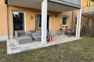 Traumhafte EG-Wohnung auf zwei Ebenen mit viel Platz, Südterrasse – Silberblattstr. 9, 81375 Großhadern, München – Vorschaubild 16